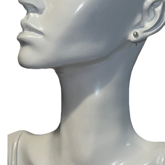 Elegant White Faux Pearl Post Earrings - Classic & Timeless Design - Picture 4 of 6